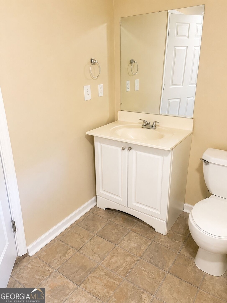 93 Forest Road - Photo 8