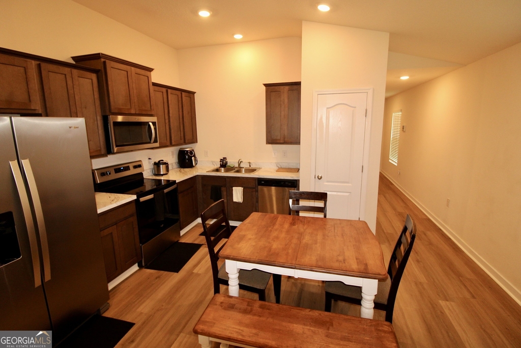 119 Teakwood Drive - Photo 3