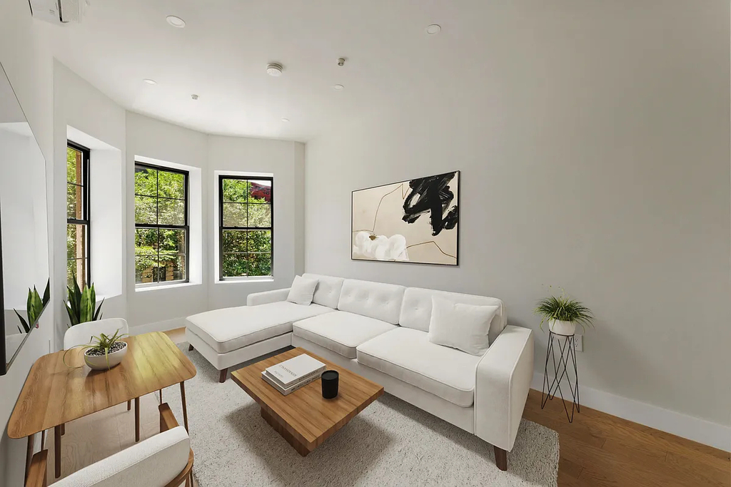 2111 Regent Place #2F - Photo 0