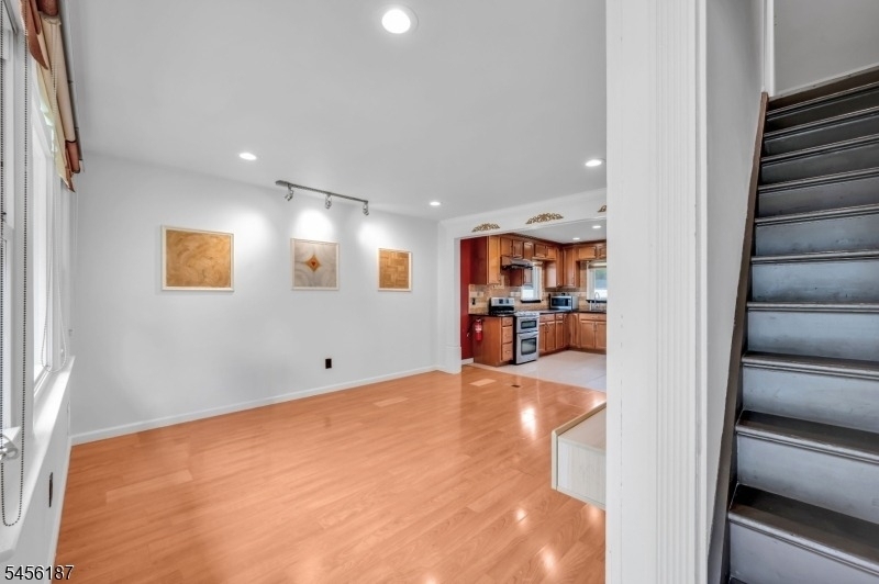 30 Carlson Pl - Photo 6
