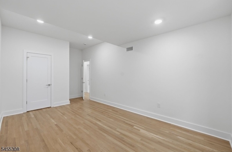 116 Valley St - Photo 14