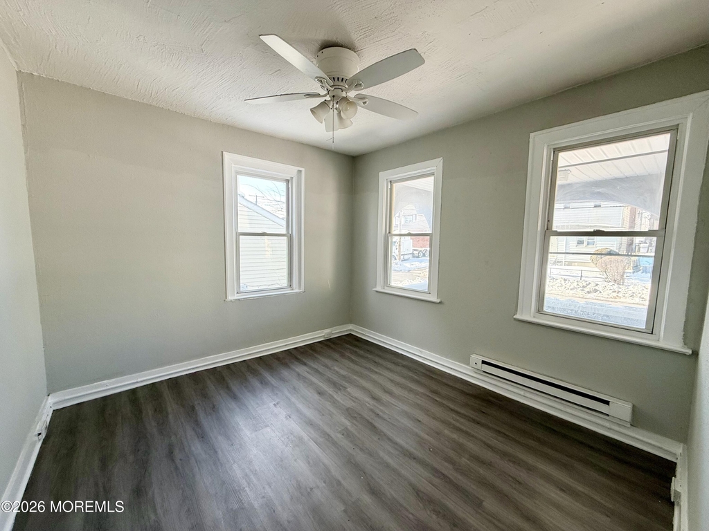37 2nd Avenue - Photo 6