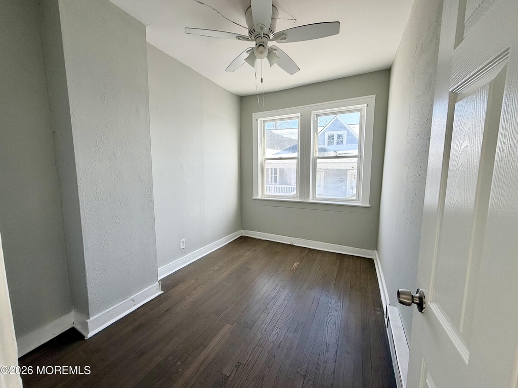 37 2nd Avenue - Photo 7