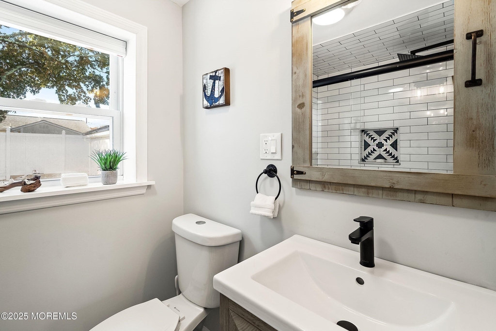 1850 Shore Boulevard - Photo 10