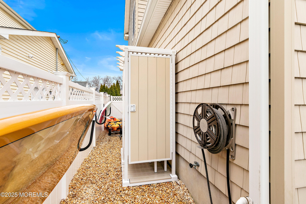 281 Cedar Avenue - Photo 30