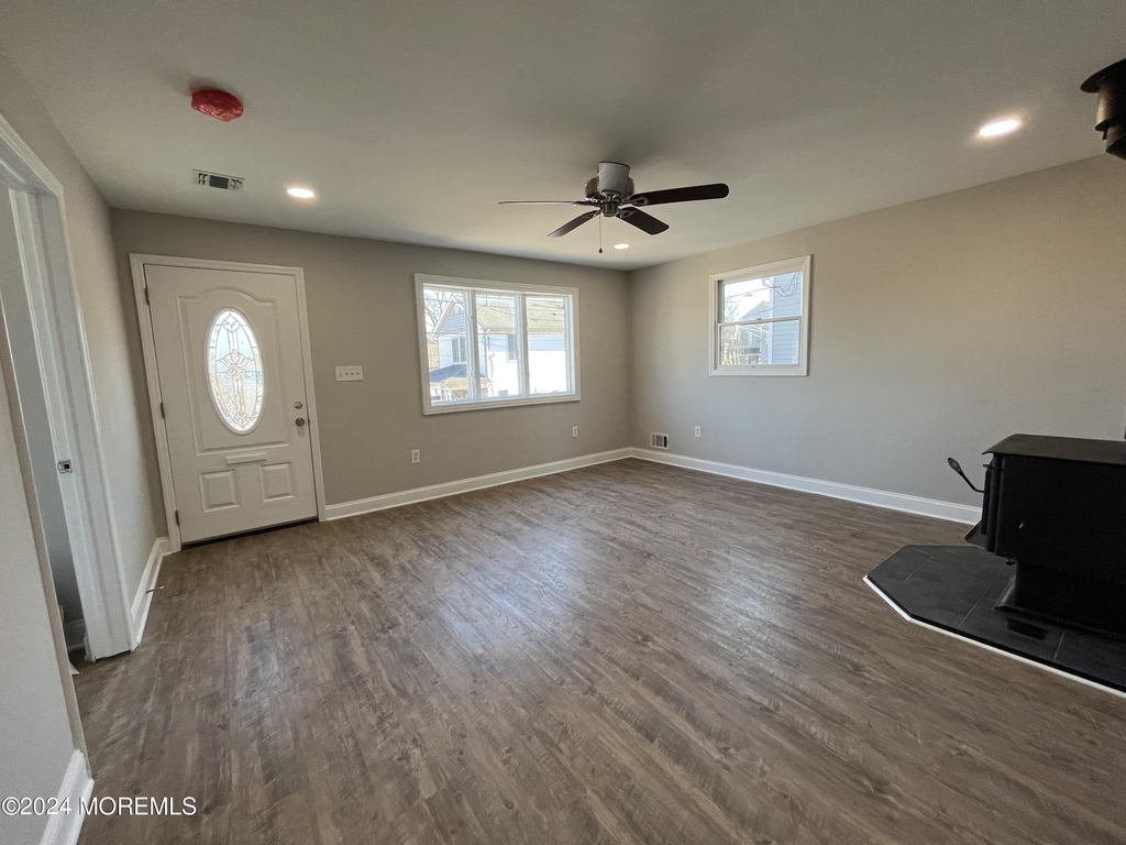 3 2nd Avenue - Photo 1