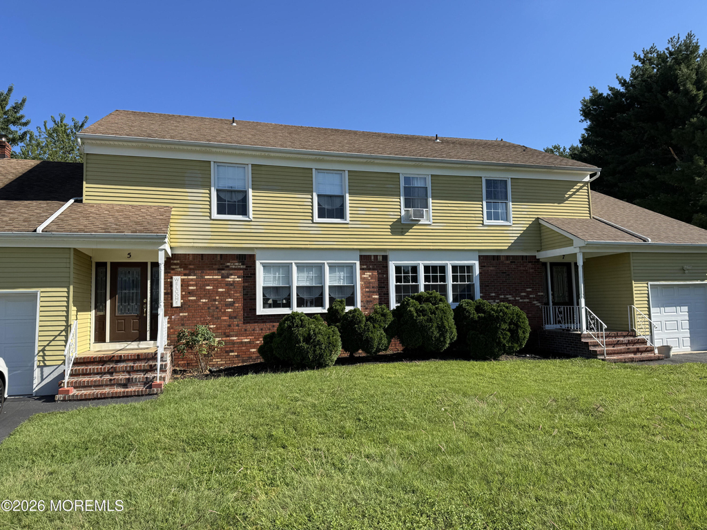 5 Bonnie Drive - Photo 0