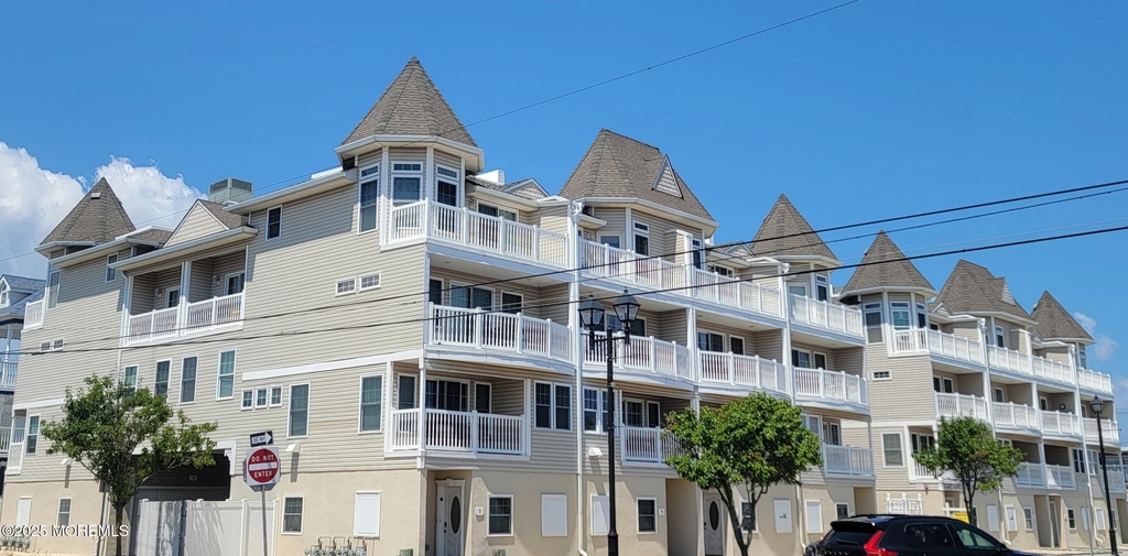 1301 Boulevard - Photo 15