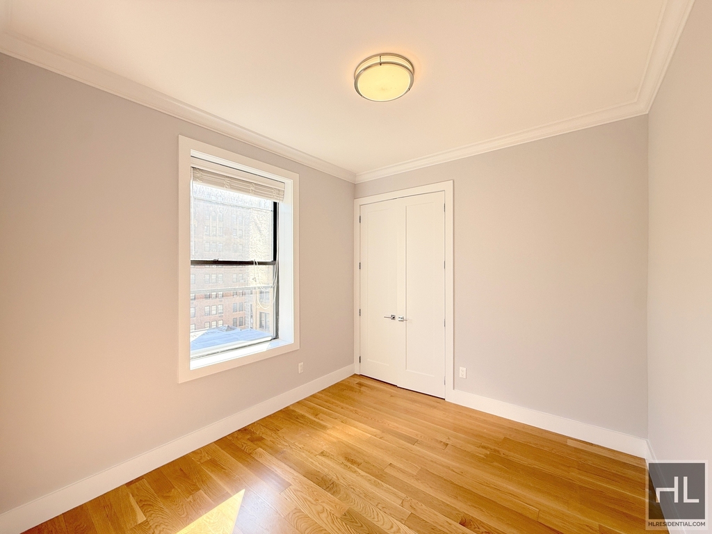 252 West 76 Street - Photo 4