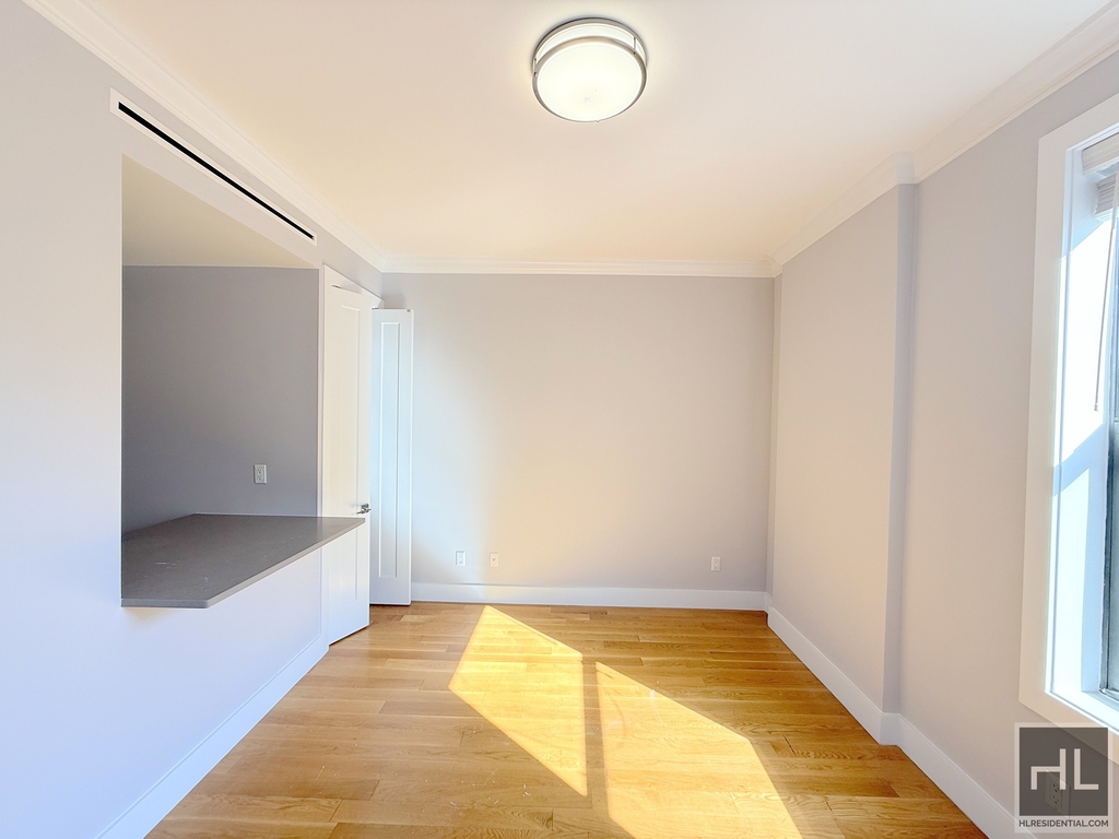 252 West 76 Street - Photo 2