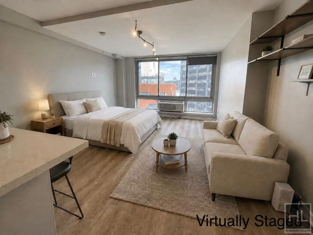 13-11 Jackson Ave - Photo 1