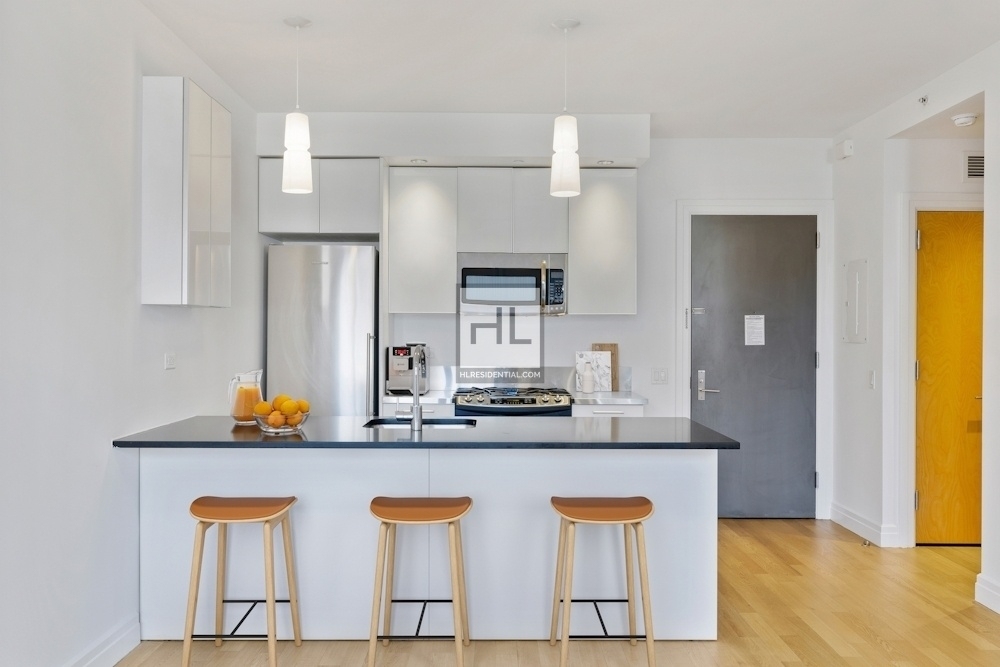 West 54th Street - Photo 2