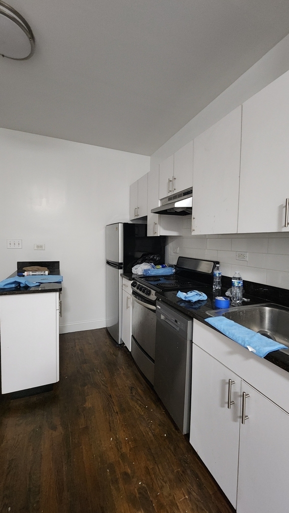 East 87th Street - Photo 2