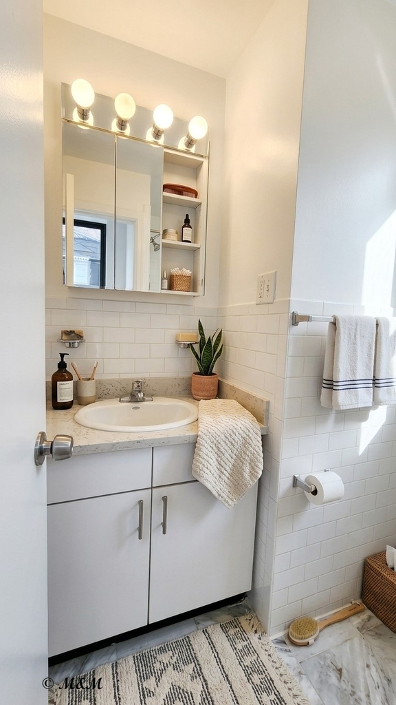 East 87th Street - Photo 2
