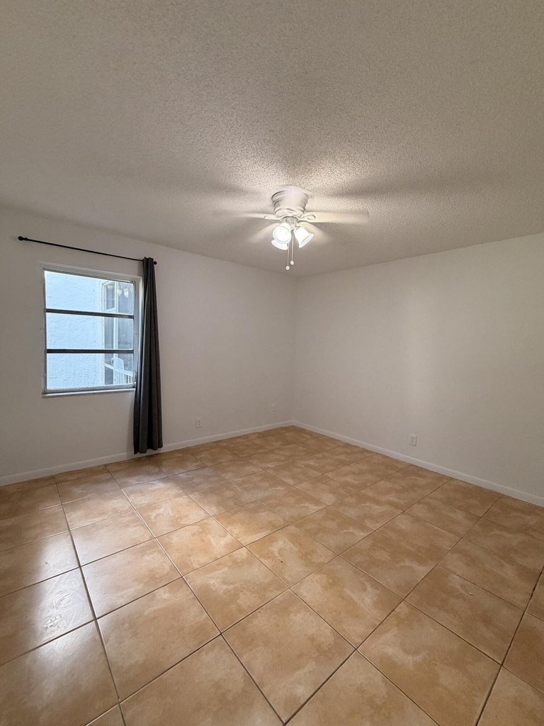 618 Nw 13th Street - Photo 16