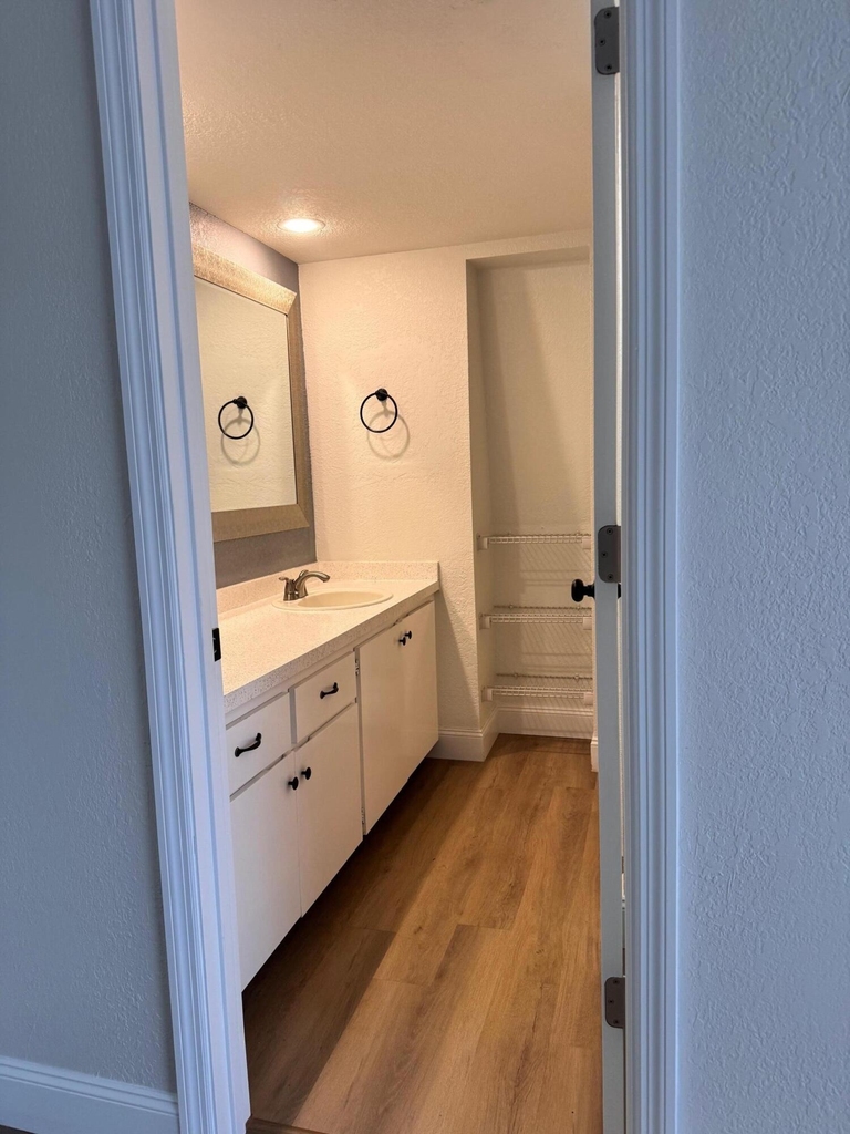 904 9th Court - Photo 8
