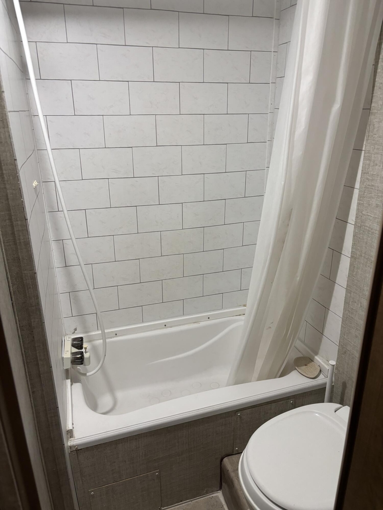 249 Ne 45th Street - Photo 6