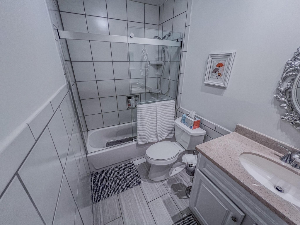 1127 E Seminole Avenue E - Photo 14