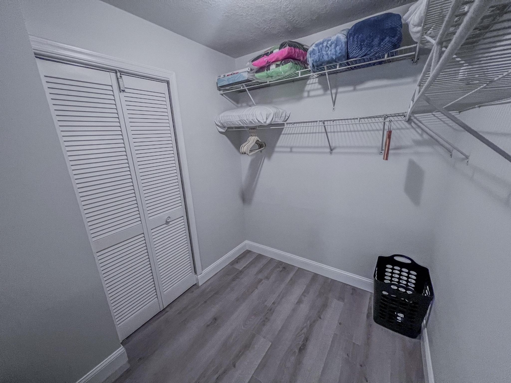 1127 E Seminole Avenue E - Photo 11