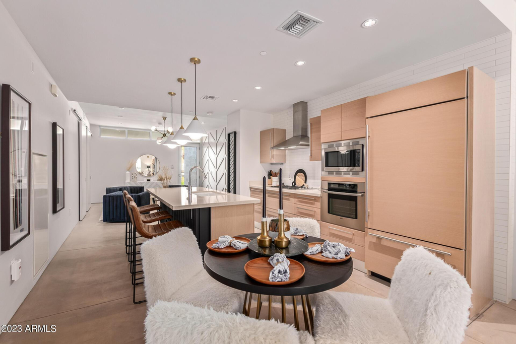 4737 N Scottsdale Road - Photo 2
