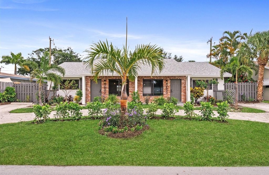 2600 Ne 5th Avenue - Photo 1
