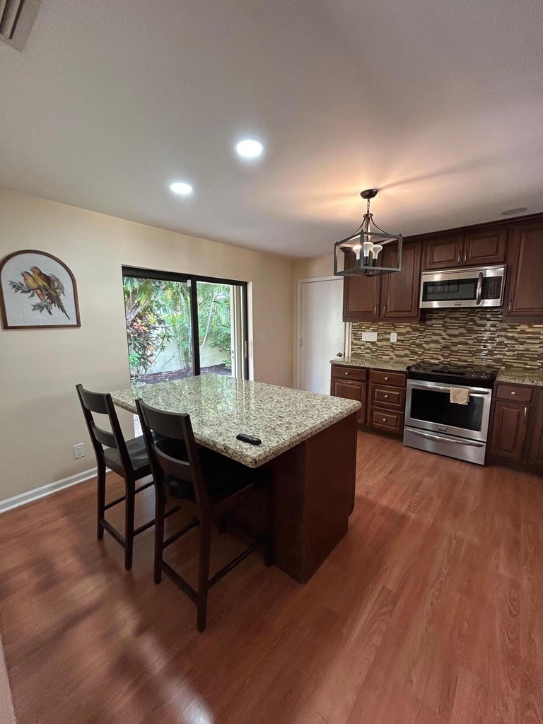 1330 Nw 22nd Avenue - Photo 14