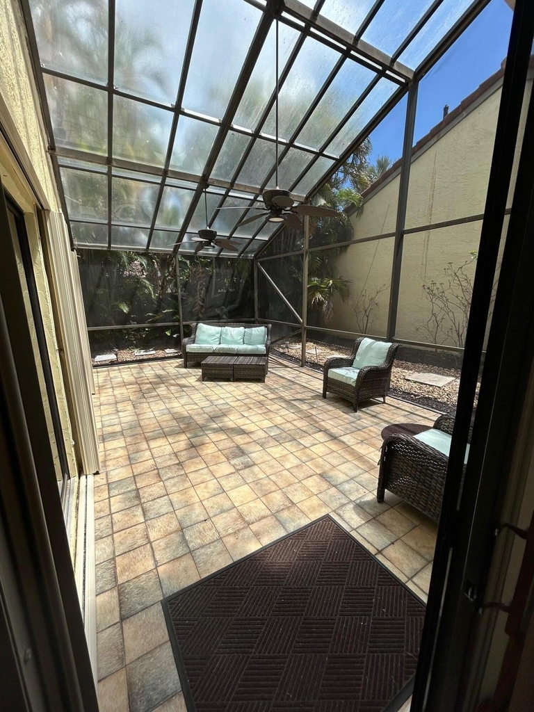 1330 Nw 22nd Avenue - Photo 6