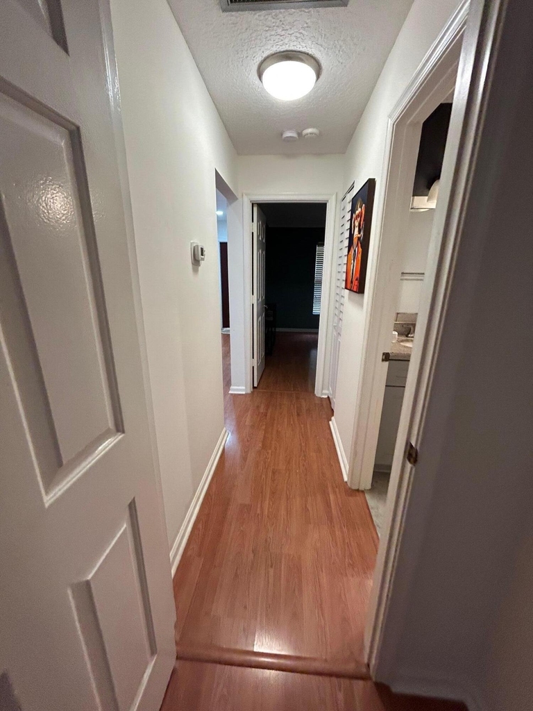 1330 Nw 22nd Avenue - Photo 9