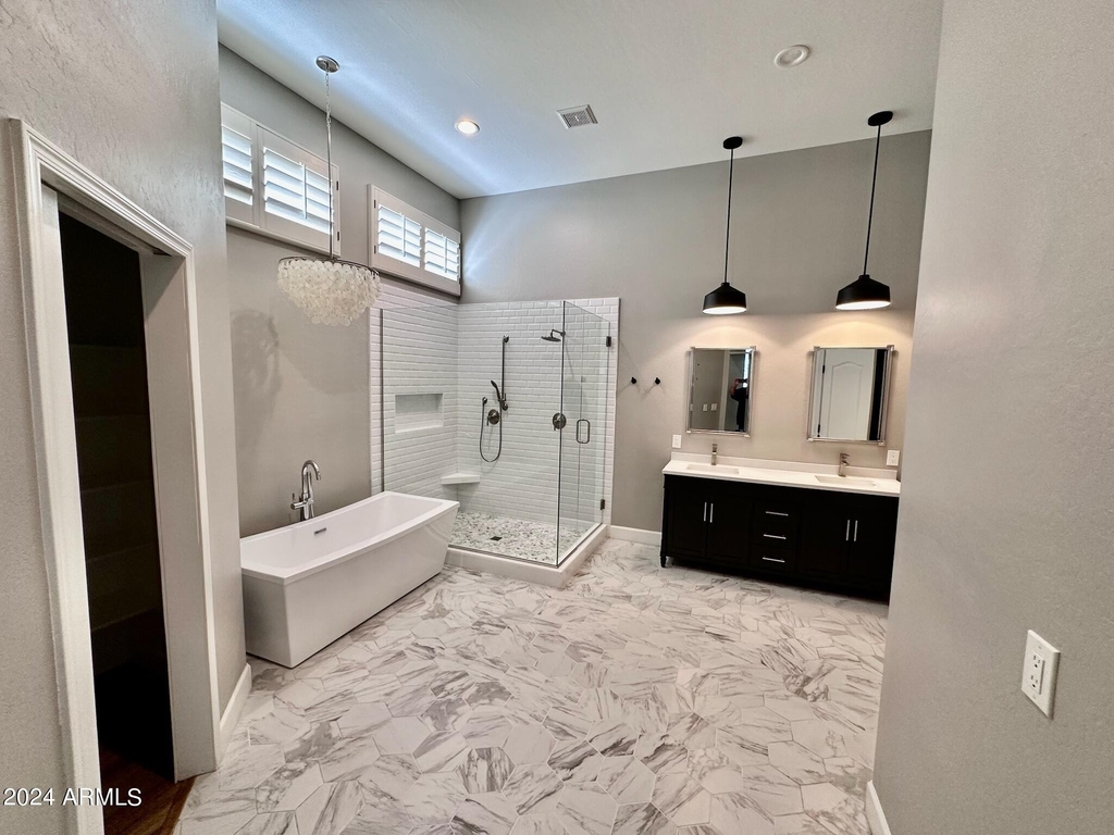 5228 E Bluefield Avenue - Photo 9