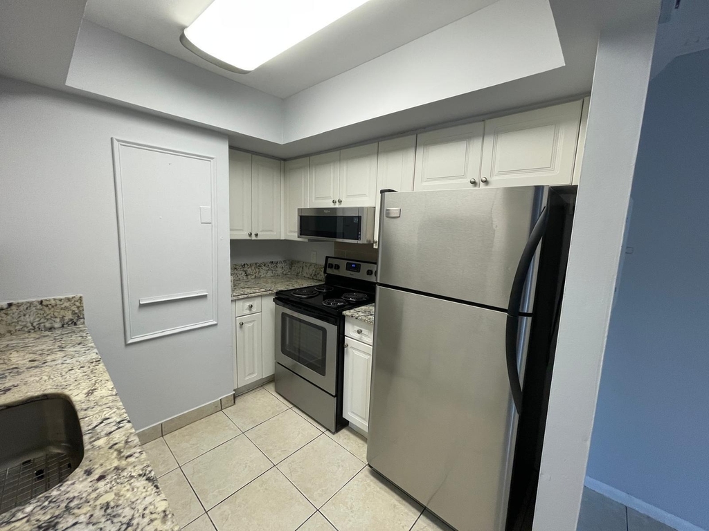 5956 Nw 21st Street - Photo 2