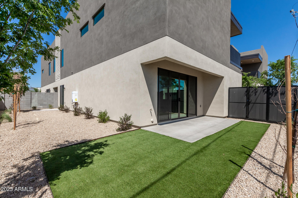 1625 E Lamar Road - Photo 4