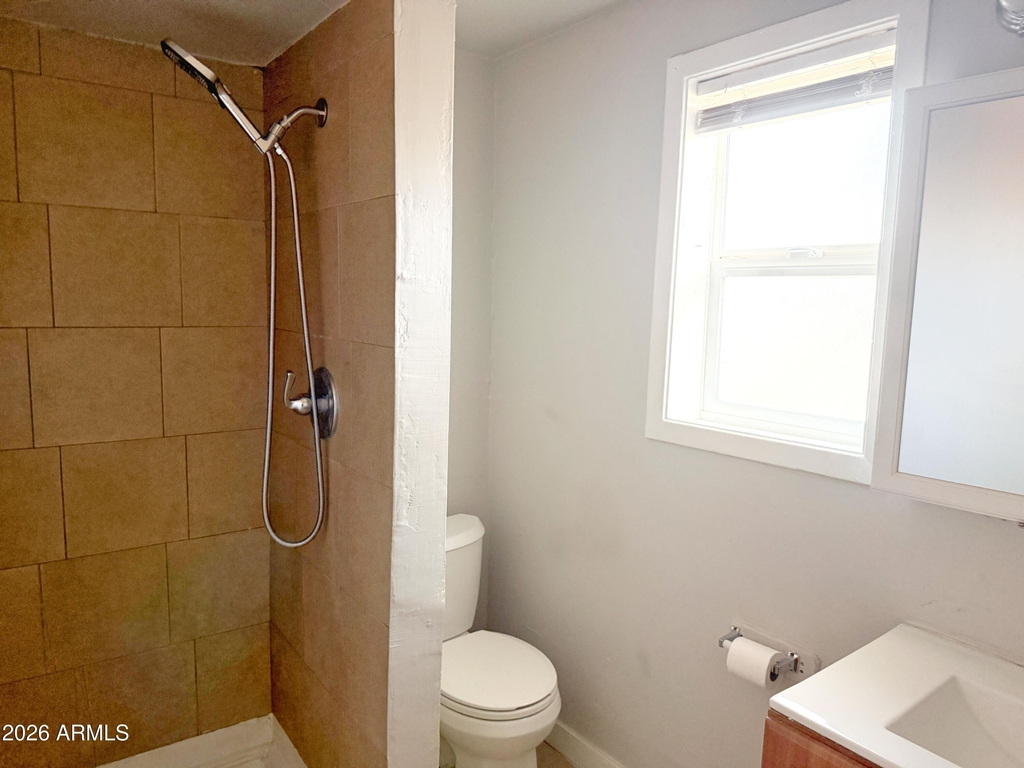 1125 E Devonshire Avenue - Photo 9
