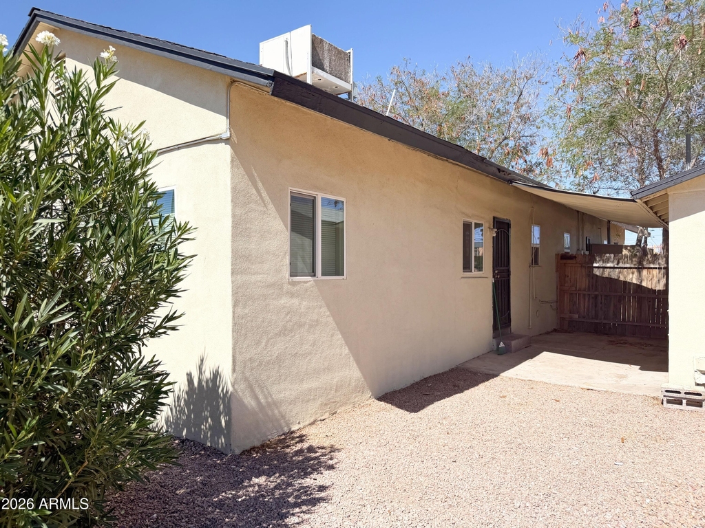 1125 E Devonshire Avenue - Photo 10