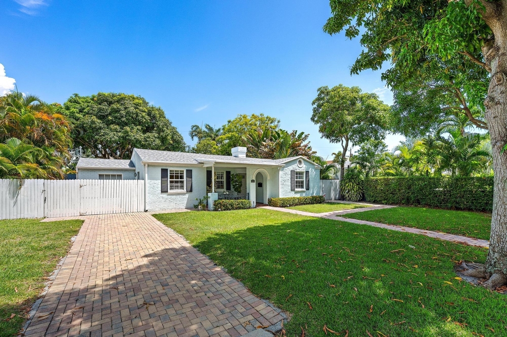 205 Wenonah Place - Photo 13
