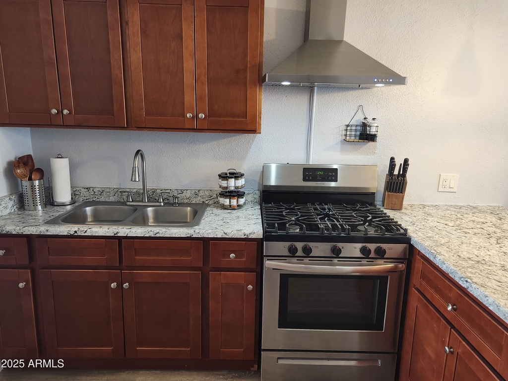 299 S Oregon Street - Photo 17