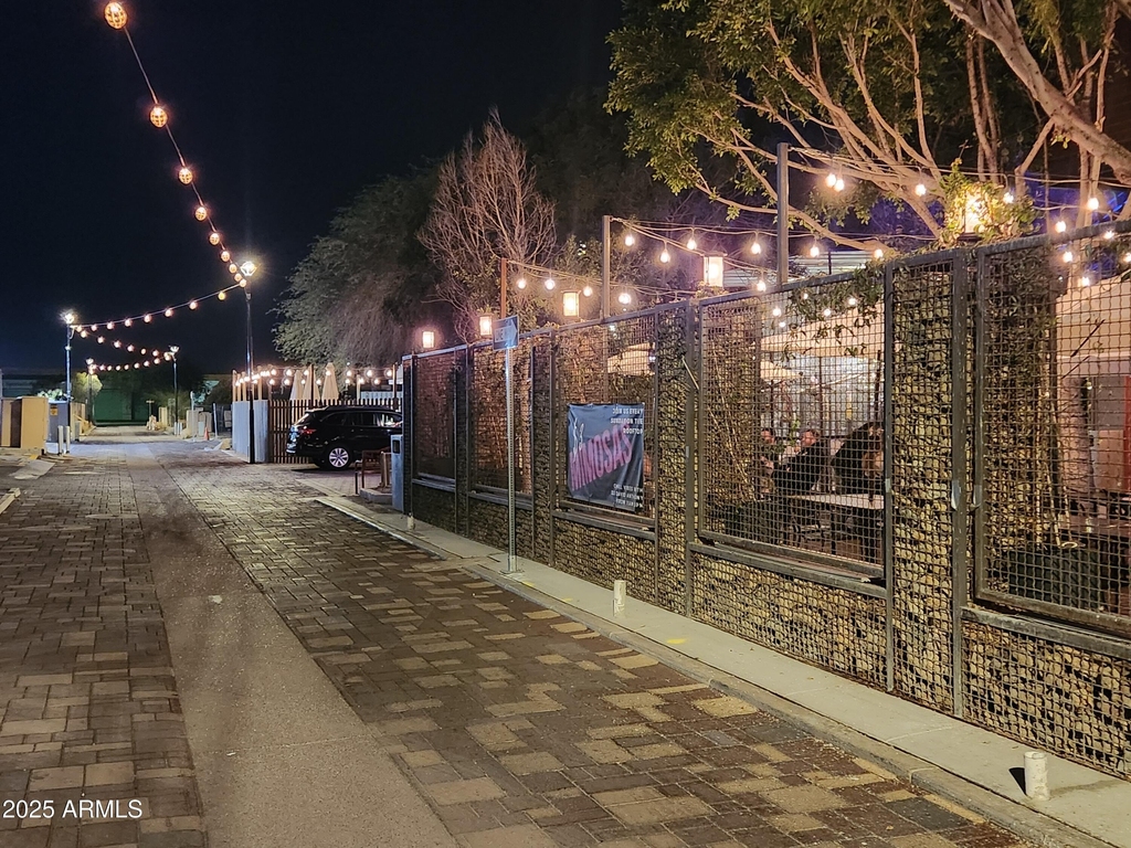 299 S Oregon Street - Photo 4