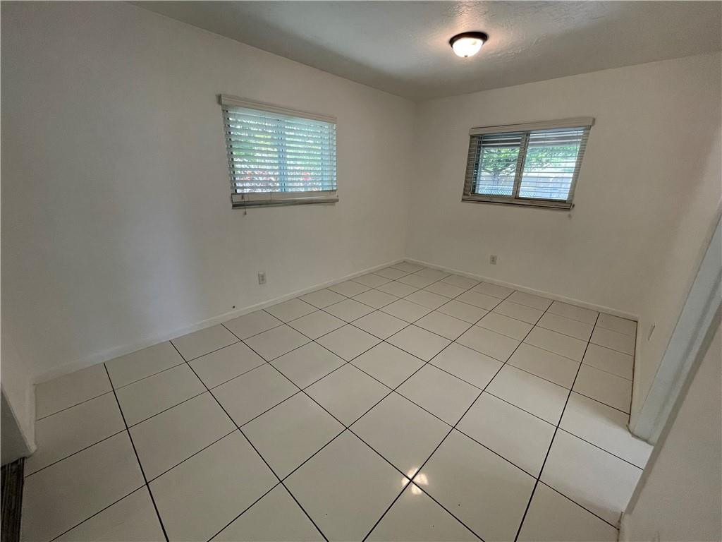 845 Nw 10th Avenue - Photo 12