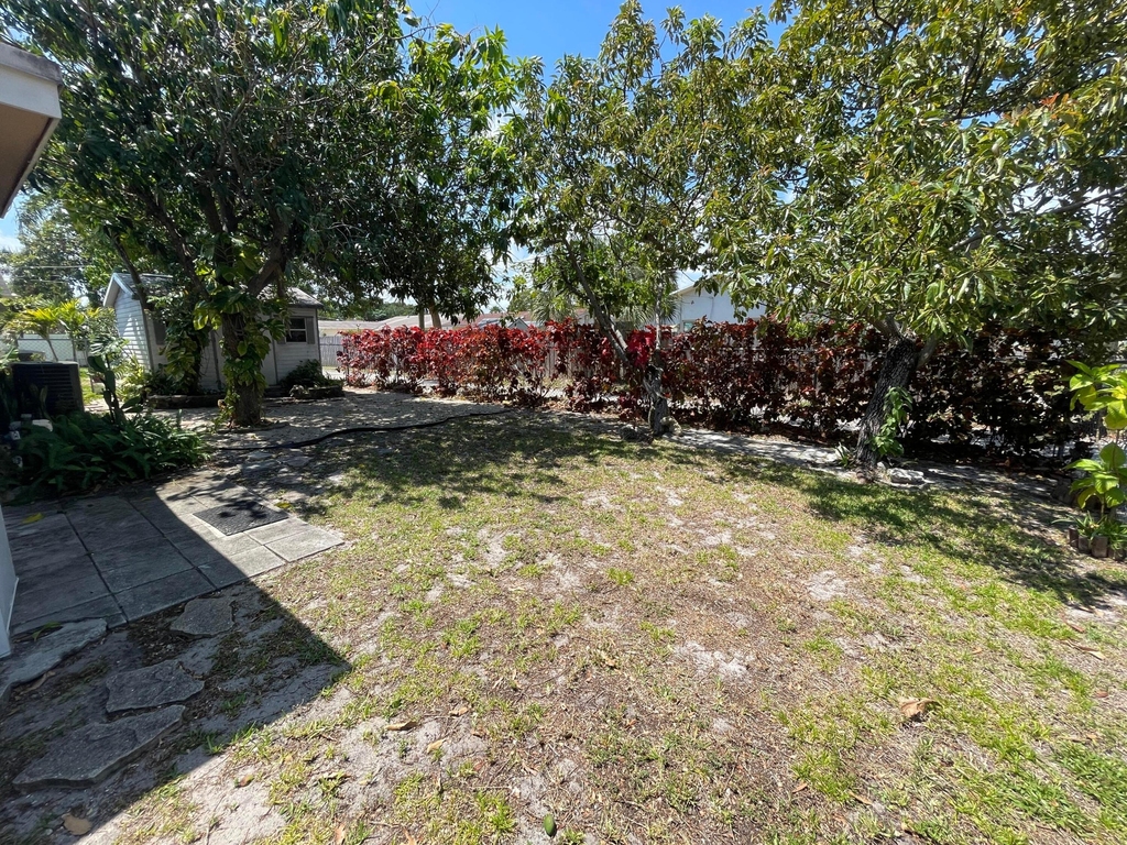 845 Nw 10th Avenue - Photo 23