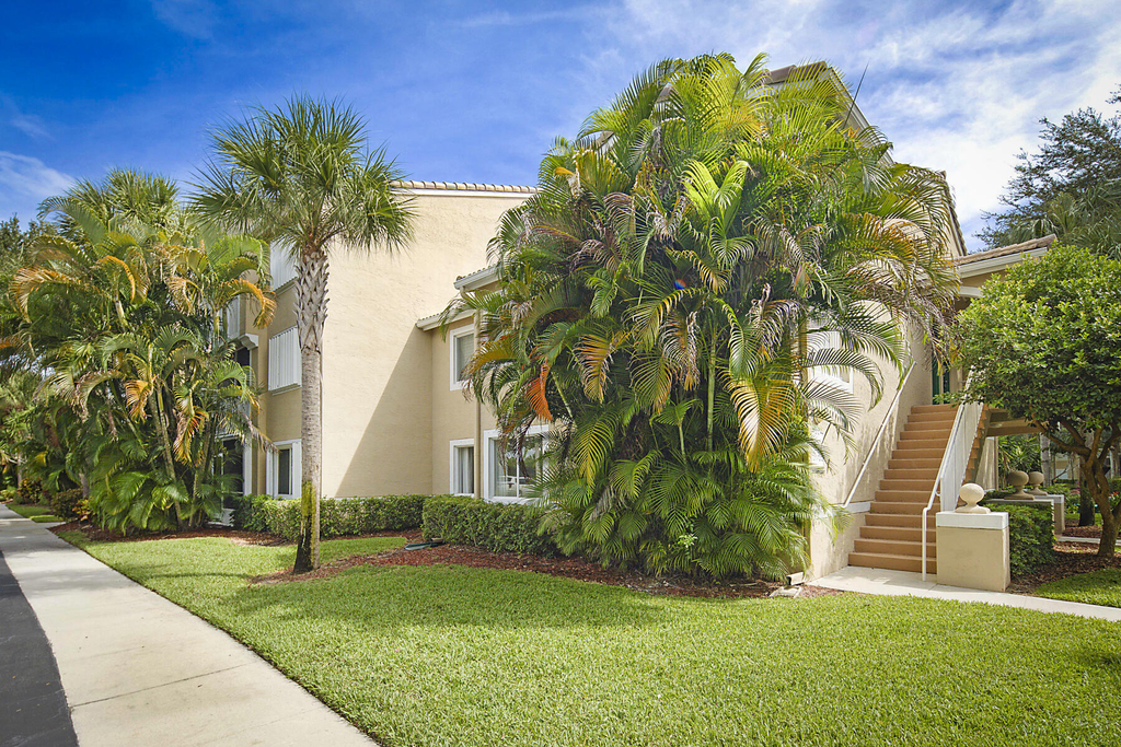 272 Village Boulevard - Photo 1