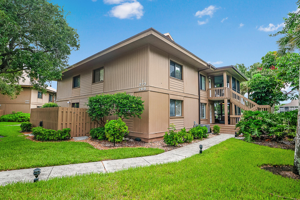 269 Ne Edgewater Drive - Photo 16