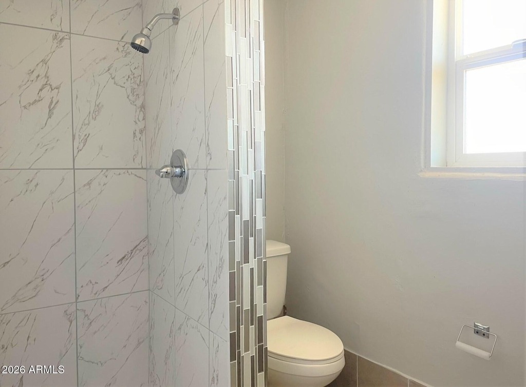 1125 E Devonshire Avenue - Photo 8