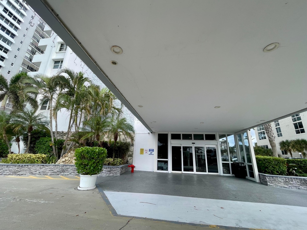4250 Galt Ocean Drive - Photo 14