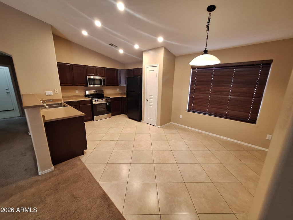 19485 N Madison Road - Photo 7
