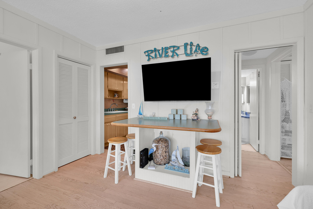 475 Tequesta Drive - Photo 9