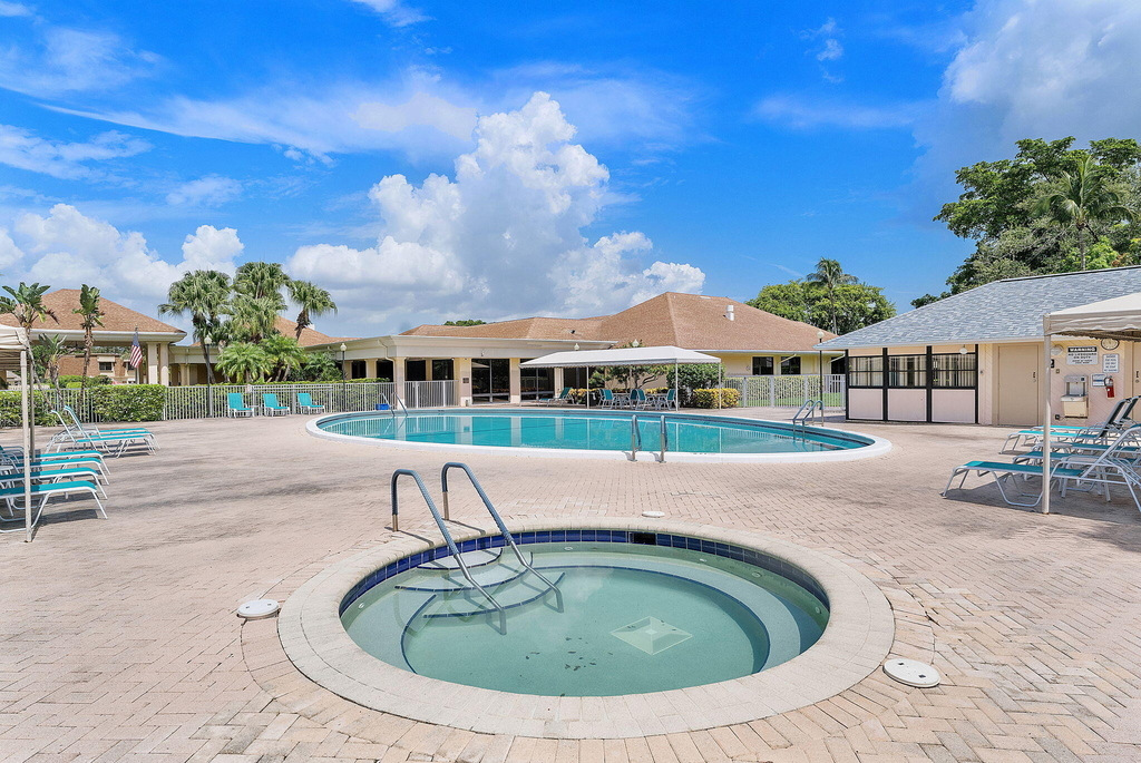836 Nw 29th Avenue - Photo 10