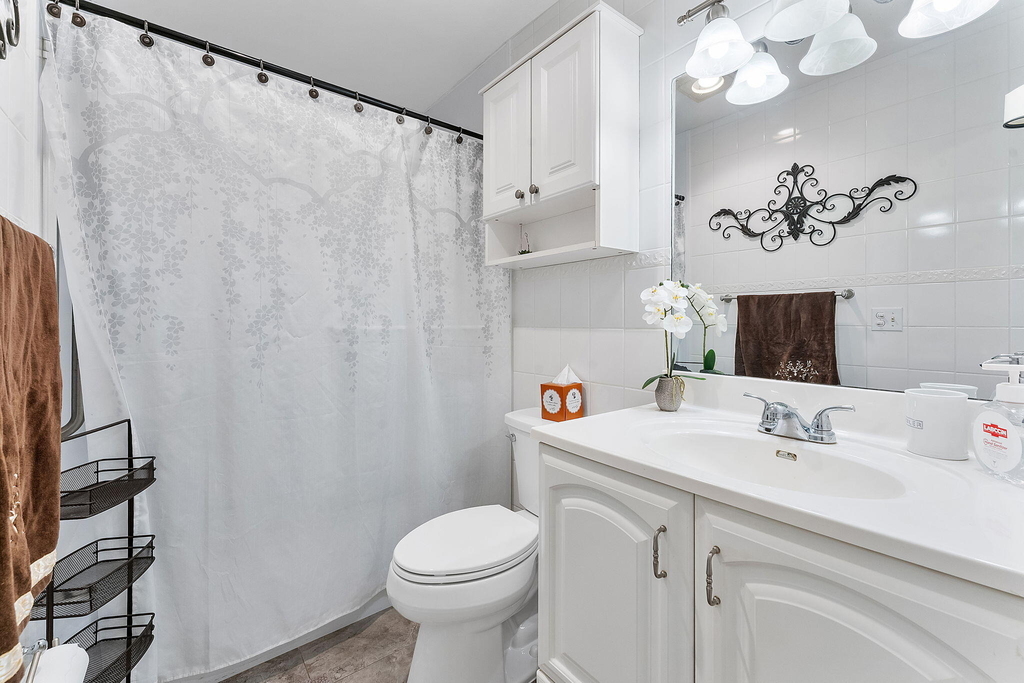 836 Nw 29th Avenue - Photo 2