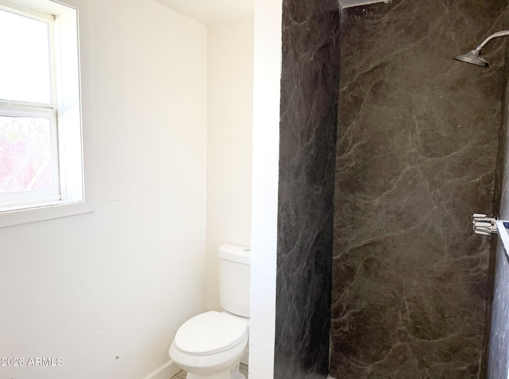 1125 E Devonshire Avenue - Photo 7