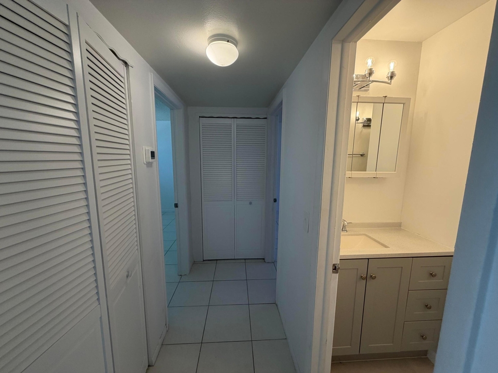 650 Sw 2nd Avenue - Photo 10