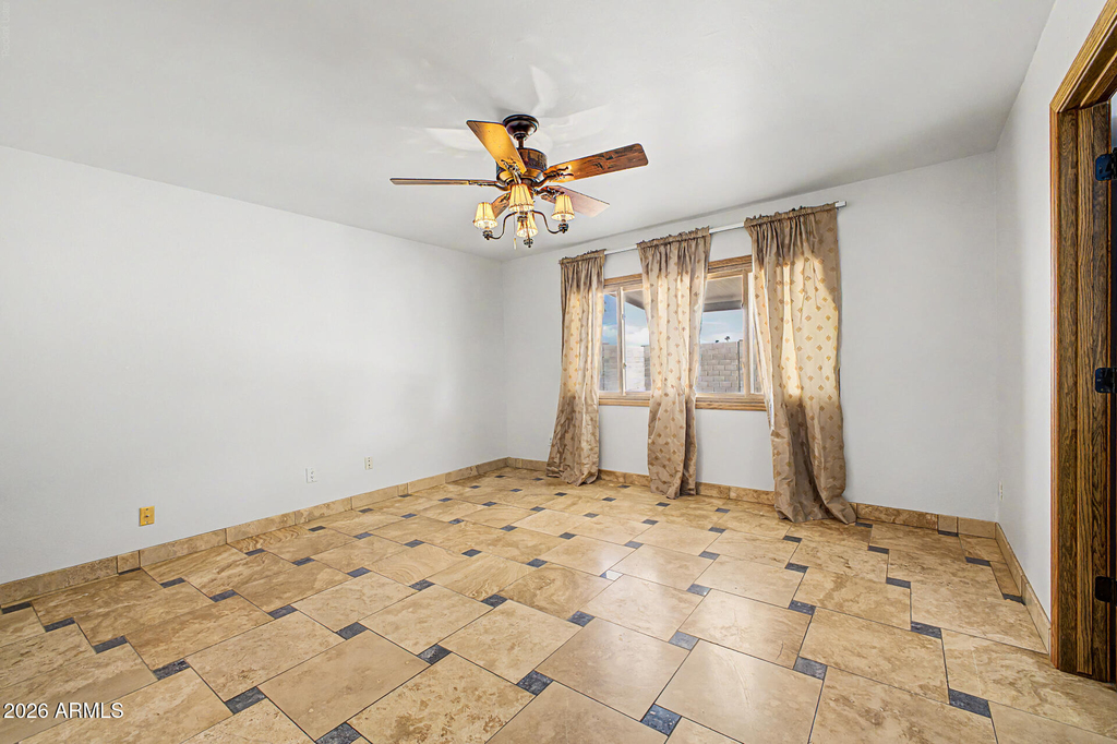 5403 S Heather Drive - Photo 14