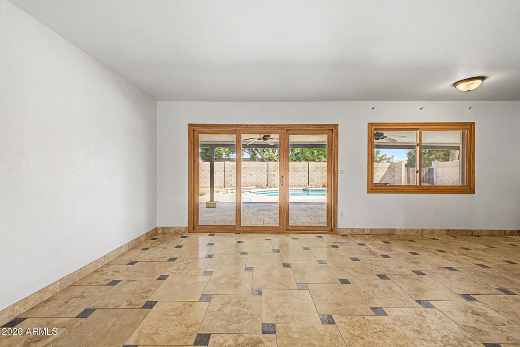 5403 S Heather Drive - Photo 6